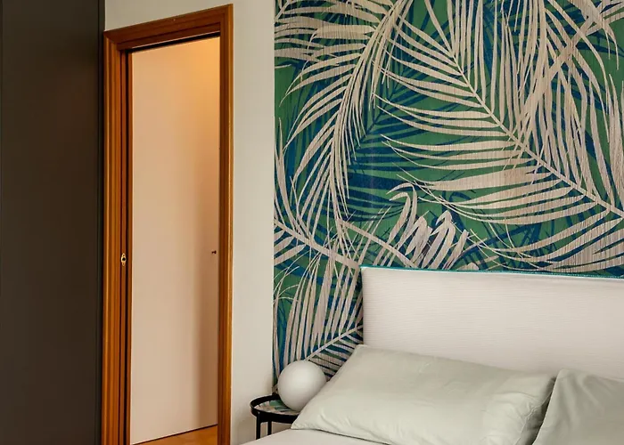 51 - (adults Only) * Arona